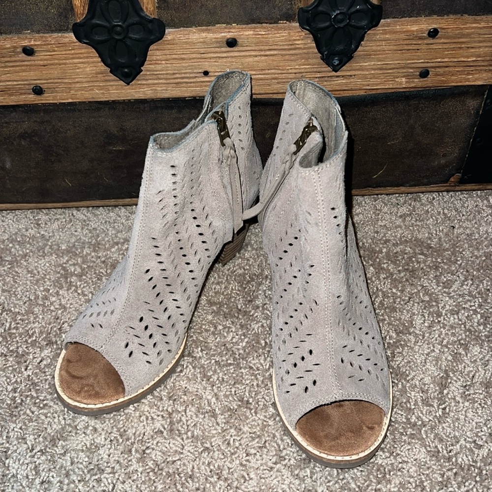 Toms peep toe ankle bootie
